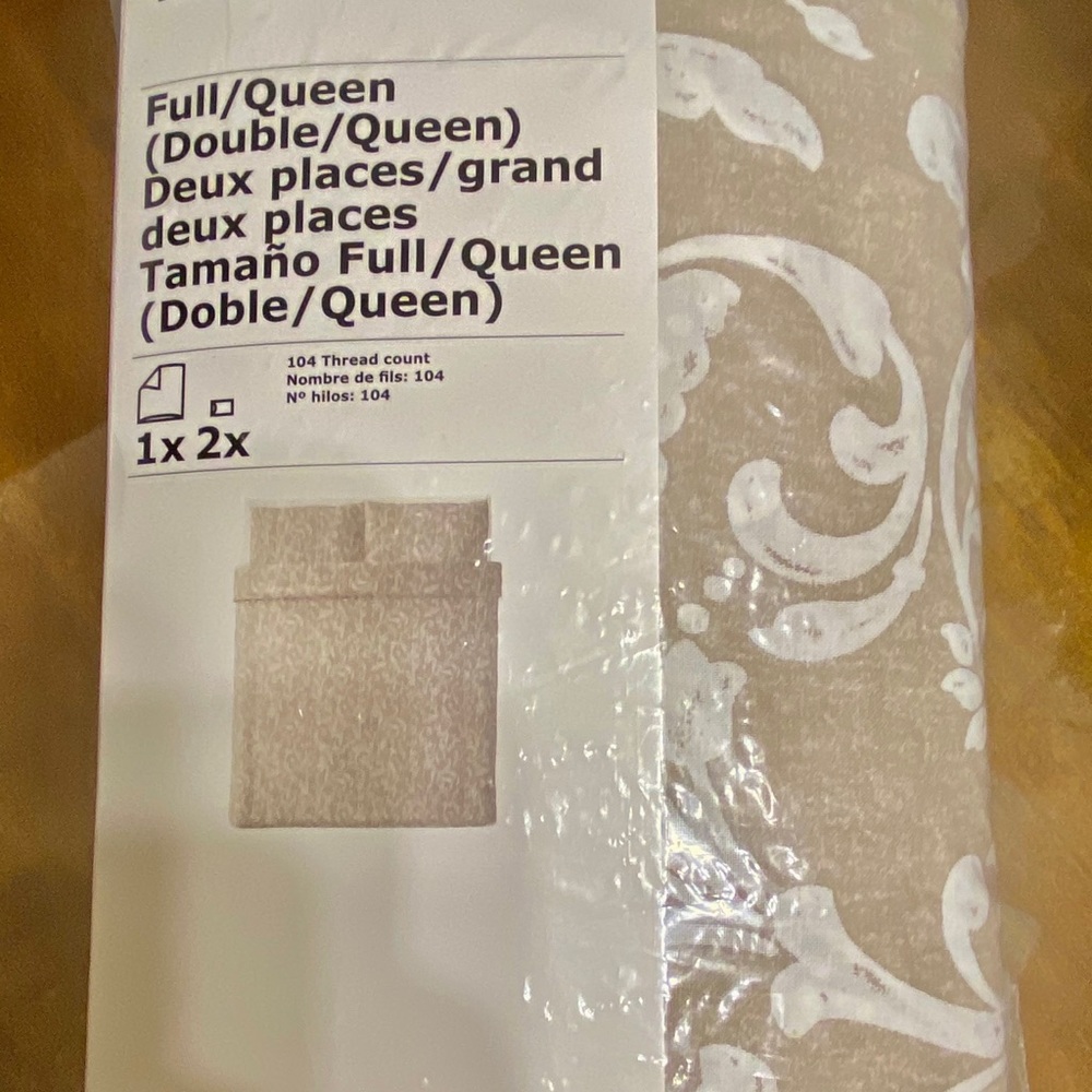 Duvet Cover w/pillow cases